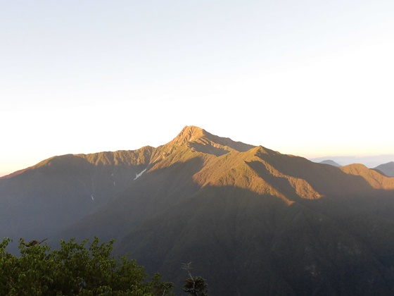 夜明けの北岳